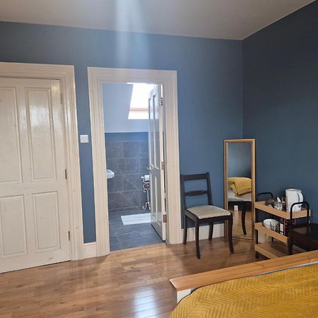Ballinasloe Guest House In The Heart Of The Country Eksteriør bilde